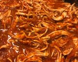 Foto del paso 4 de la receta: Tostadas de tinga