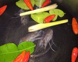 Foto langkah ke 3 dari resep 041. Tom Yam Bumbu Instan.