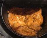 A picture of step 2 of Fajita green chile enchiladas.