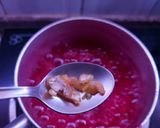 A picture of step 5 of Apple peel jam jelly.