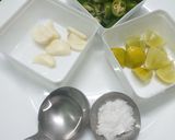 A picture of step 1 of Chinese Garlic Chilli Sauce & Dip.