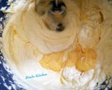 Foto langkah ke 5 dari resep Bluder Cake Tape.
