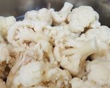 A picture of step 1 of Sautéed Cauliflower with Garlic and Paprika.