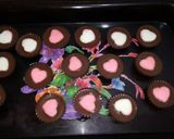 Foto langkah ke 3 dari resep Coklat hati yupi #BikinRamadanBerkesan.