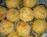 A picture of step 15 of Potato Egg Croquettes.