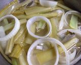 Foto del paso 4 de la receta: Pencas de acelga en escabeche