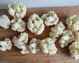 A picture of step 1 of Cauliflower cheese.