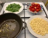 Foto del passaggio 5 della ricetta Cavatelli e rucola al pomodoro