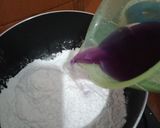 Foto langkah ke 4 dari resep Ongol Ongol Bunga Telang Tepung Tapioka.