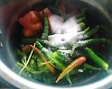 धनिया मिर्ची की चटपटी चटनी(dhaniya mirchi chatpati chutney recipe in hindi) रेसिपी चरण 2 फोटो