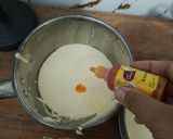 Foto langkah ke 5 dari resep Bolu Marmer 3 warna (hijau, kuning dan cokelat).