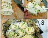 Foto langkah ke 6 dari resep Steamed flower pao / pao daun bawang.