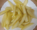 Foto del paso 5 de la receta: Patatas fritas en salsa amarilla