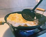A picture of step 5 of Poori Fried flatbread (Halwa Pori).