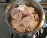 A picture of step 2 of Ossobuco alla Milanese.