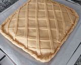 Foto del paso 10 de la receta Empanada de atún, piquillos y huevo duro