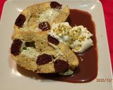 Somlói tekercs pisztáciával recept fázis 7 fotója