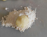 Foto del paso 9 de la receta: Bolas de puré de patata con morcilla y cebolla caramelizada