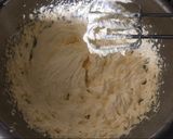 Foto langkah ke 1 dari resep Snow cookies alias kue salju.