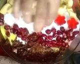 A picture of step 10 of Fruit trifle.
