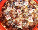 Une image de l'étape 4 de Tarte fine à la rhubarbe et aux figues fraîches du jardin.