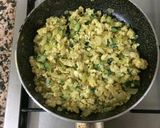 Foto del paso 5 de la receta Revuelto de cebolla y calalacín