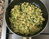 Foto del paso 5 de la receta: Revuelto de cebolla y calalacín