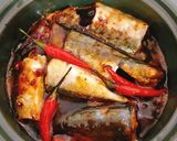Hình bước làm 3 của món Cá nục kho khô