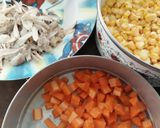 Foto langkah ke 1 dari resep Sup Pasta Ayam Jagung Wortel.