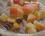 Foto langkah ke 2 dari resep Salad Buah Sehat.