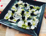 Foto del paso 5 de la receta: Carpaccio de bacalao en vinagreta de ajo y perejil
