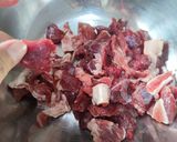 Gambar langkah 1 resipi Taucu Daging Tumis Terung.