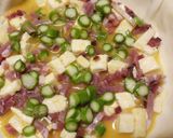 A picture of step 3 of Speck, brie and asparagus pie.