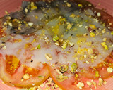 Foto del paso 5 de la receta: Carpaccio de pera, gambas y tomate