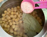 A picture of step 1 of Amritsari Chole.