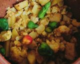 A picture of step 5 of آلو گوبھی 😍😋.