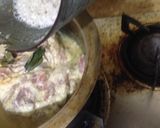 A picture of step 4 of Creamy Hara masala pasandy.