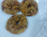 A picture of step 3 of Sabudana vada donut with sweet curd and mint chutney.