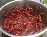 Foto langkah ke 1 dari resep Hintalu Masak Habang Khas Banjar.
