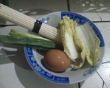 Foto langkah ke 1 dari resep Sup Udon Sederhana.