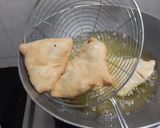 ટેસ્ટી સમોસા (Samosa Recipe in Gujarati) રેસીપી સ્ટેપ13ફોટો