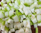 சுரக்காய் கூட்டு ரெசிபி ஸ்டேப் 2 புகைப்படம்