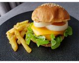 Foto langkah ke 7 dari resep Homemade Burger ala Shake Shack / Flip Burger.