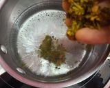 A picture of step 3 of Fennel, Ginger & Turmeric Tea.