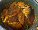 A picture of step 4 of Spicy Hilsa Curry.
