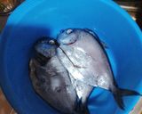 Foto langkah ke 1 dari resep Ikan bumbu kecap ala Hongkong (Hong Sau Yi).