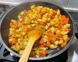 Une image de l'étape 16 de Panais, carottes et navets au curry et bouillon de poularde.