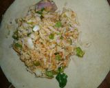 A picture of step 3 of Rice paratha.