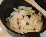 Foto del paso 2 de la receta: Magro de cerdo con champiñones y jamón