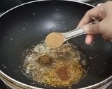 A picture of step 3 of Green Chilli Masala.
